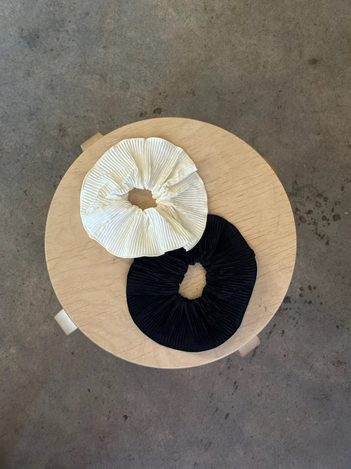 Jane Pleated Scrunchie