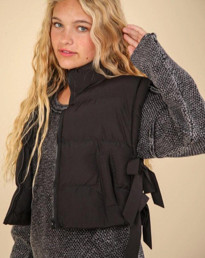 Black Side Bow Crop Puffer Vest